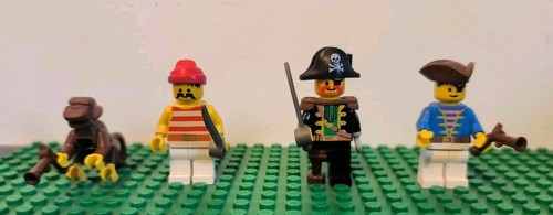 Lot minifigures lego pirates - 4,