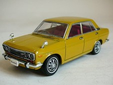 Nissan Bluebird SSS sedan die-cast model, EBBRO (MMP), 1/43