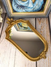 Miroir vintage allongé en style baroque cadre composite design rocaille France