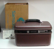 SAMSONITE SILHOUETTE 4 HARD SHELL BEAUTY CASE/ TRAIN CASE W (2) KEYS & BOX  1987