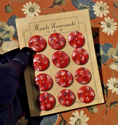 Lot boutons anciens - 12,
