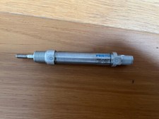 VERIN FESTO DSNU-16-40-P-A