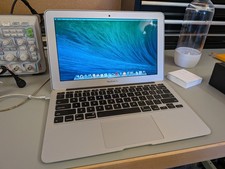 Macbook Air 11" 2013, A1465, i7 1.70GHz, 8GB, 500GB SSD, 249 Charge Cycles, GOOD