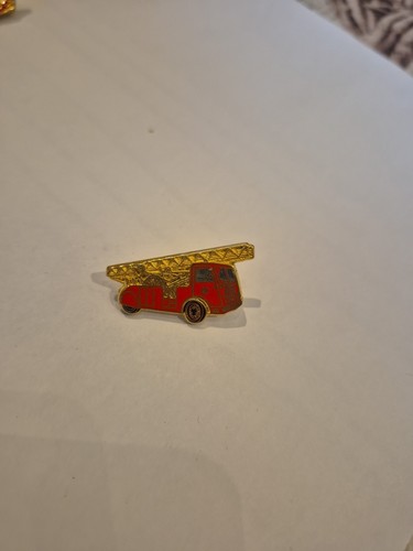 Pins camion pompier - pins,