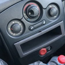 VIDE POCHE Autoradio Renault