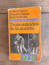 Trois Suicidés De La