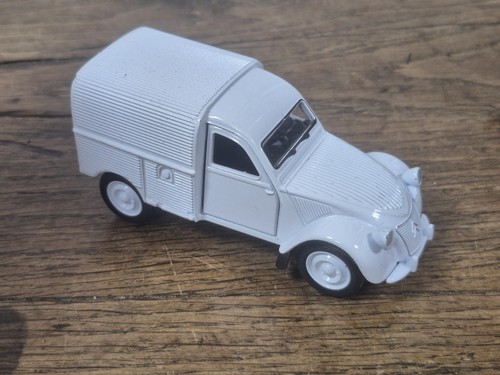 Voiture miniature citroën - miniature, 2cv