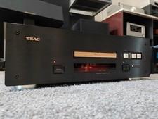 TEAC VRDS 10 CD PLAYER WITH REMOTE CONTROL