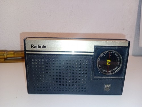 Transistor radiola - transistor, (radio)