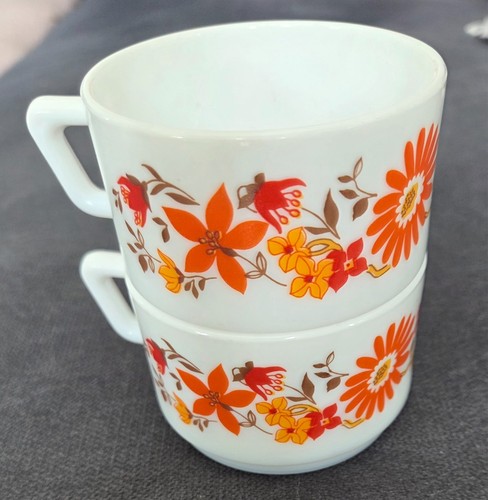 Lot tasses vintage arcopal - lot,