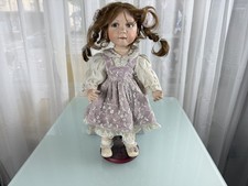 Poupée d&#039;artiste Oncrown