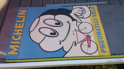 Ancienne affiche publicitaire
