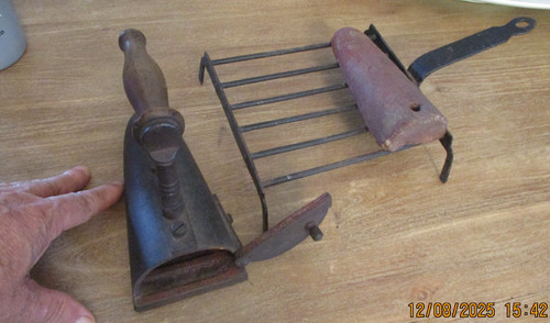 Ancien fer repasser en - ancien, à