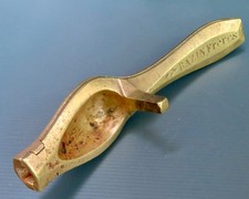 MOULE À CUILLER D'ARGENT , EN