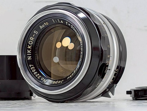 Exc lire nikon nippon - [exc+5, lire]