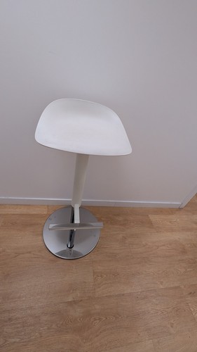 Tabouret bar réglable - de,