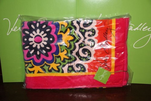 Nwt vera bradley - nwt,