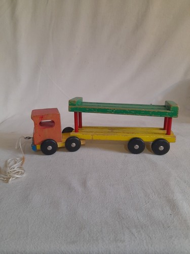 Ancien joli camion bois - ancien,