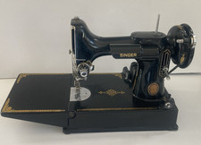 VINTAGE 1951 SINGER FEATHERWEIGHT PORTABLE ELECTRIC SEWING MACHINE 221-1