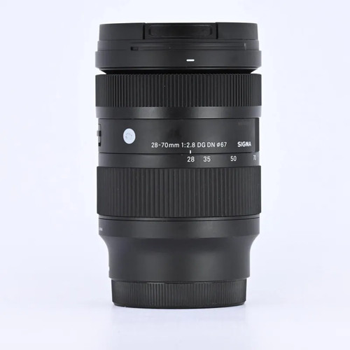 Sigma 70mm 8 dg dn - f/2.8,