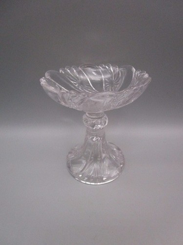 Petite coupe sur pied vide - sur, pied/vide