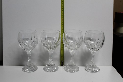 Lot verres à vin - de,
