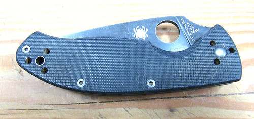 Spyderco black plain edge - spyderco,