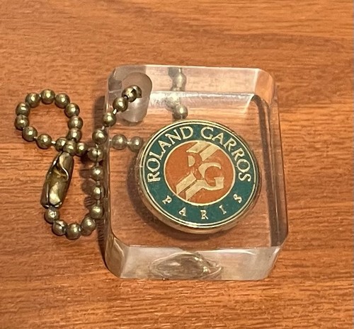 Rare pin porte clés - rare,