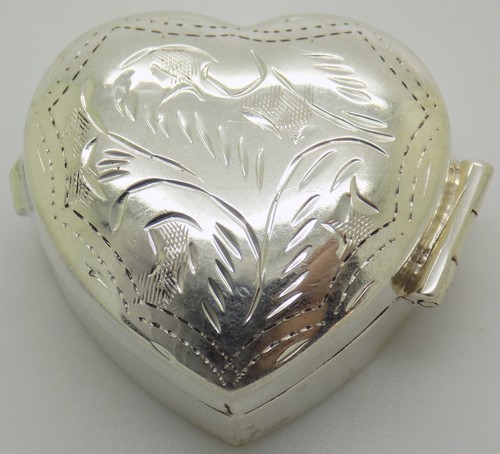 Boîte pilules cœur argent - cœur,