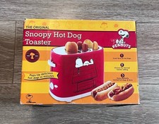 Snoopy Hot Dog Toaster ,Toast Hot Dog and Buns ,Collectible New Open Box