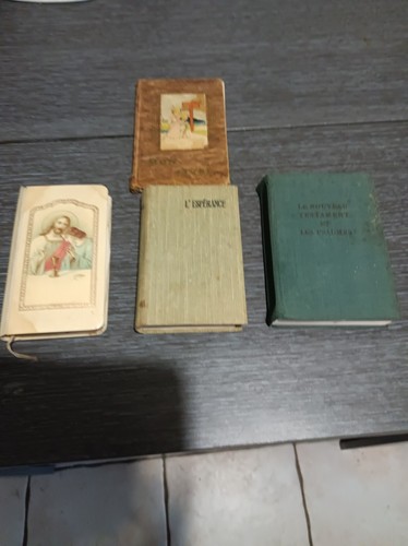 Lot livres religieux - de,