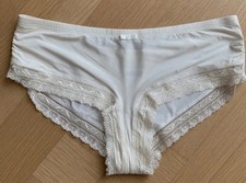 Culotte Crème Avec Dentelle
