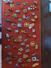 Lot de 54 Insignes Militaire 