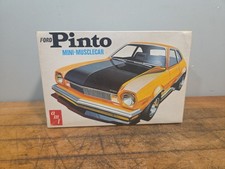 AMT 1975 Ford Pinto Mini-Musclecar Runabout 2-n-1 Model Kit T215 1/25 Scale 