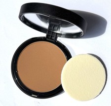 BareMinerals BAREPRO Performance Wear Powder Foundation 10 g 24 latte