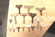 clés pendule horloge carillon