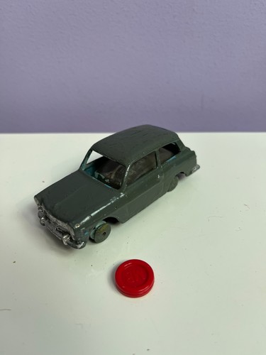 Corgi toys 216 austin - toys,