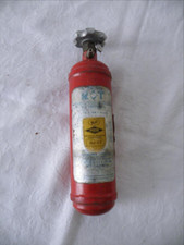 Ancien extincteur de voitures encore plombé- circa 1950 1960 - 21 cl assez lourd