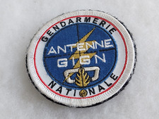 Un insigne tissu militaire / GENDARMERIE / ANTENNE GIGN /.