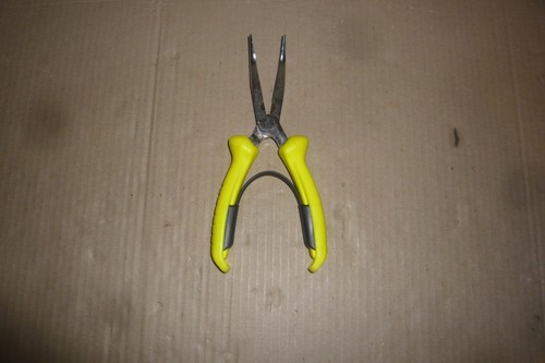 Pince fluo demi ronde - fluo, bec