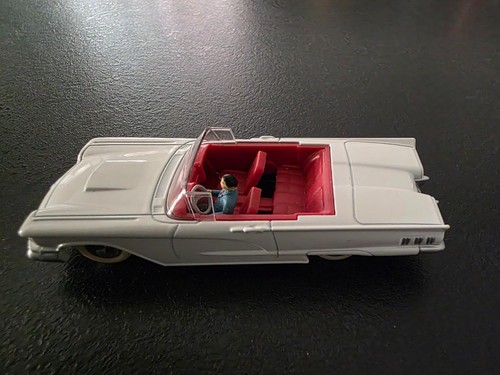 Dinky toys atlas ford - toys,