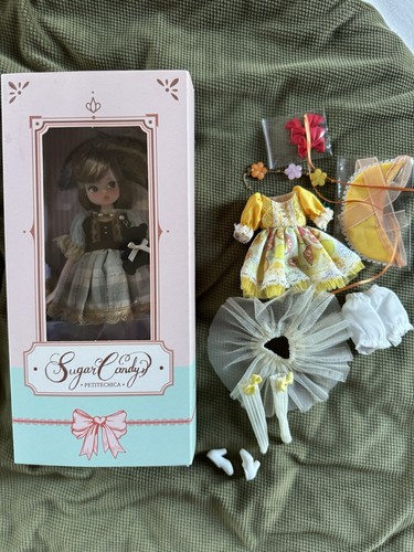 Rare petitechicca doll korean - doll,