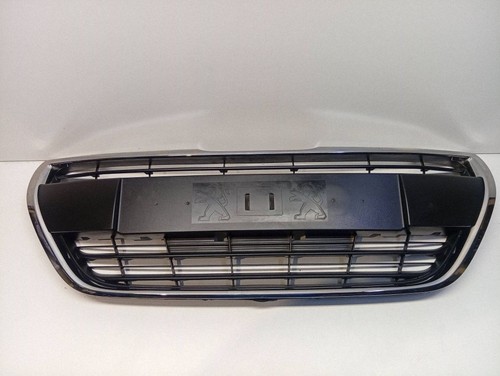 Peugeot 208 2015 grille - i,