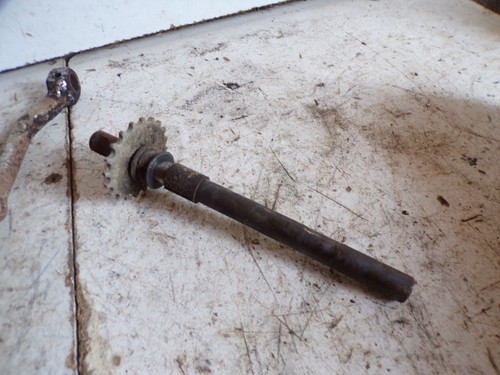 Axe pédalier peugeot - axe, bb