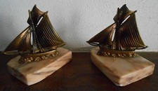 Serre-livres ou presse-papiers – Voiliers sur socle marbre