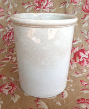 CREIL ET MONTEREAU - POT À