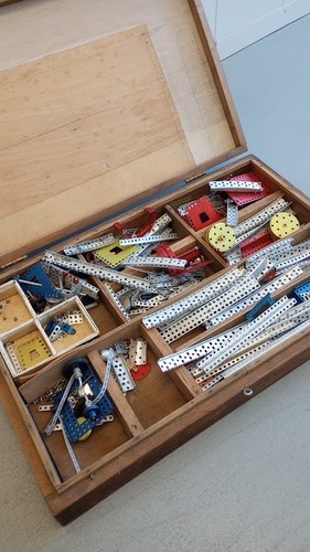 Antique meccano kit - antique, wooden