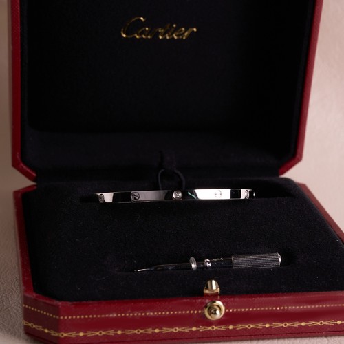Cartier love bracelet 18k - cartier,