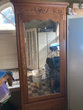 Beautiful Pre-Owned Ethan Allen Legacy Bonnetiere Armoire Mahogany Finish