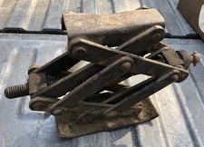 Scissor Jack vintage screw car lift